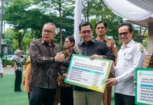 Menkes Budi Gunadi Bantu Alat Kesehatan untuk Aceh Tengah