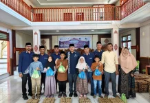 Kemenag Aceh Tengah Salurkan Paket Sembako untuk Yatim-Penyandang Disabilitas