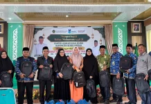 Kemenag Bener Meriah Salurkan 100 Paket Bantuan untuk Yatim dan Disabilitas