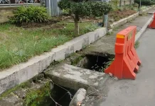Warga Keluhkan Trotoar RSUD Takengon Rusak, Khawatir Keselamatan Pengunjung