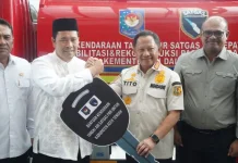 Aceh Tengah Dapat Damkar Multifungsi Fire Hawk FWS 4000 dai Pusat