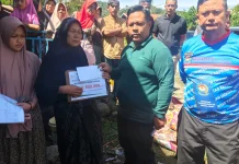 Baitul Mal Aceh Tengah Salurkan Bantuan Korban Kebakaran Dedingin