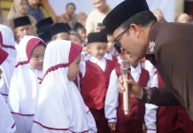Ayah Antar Anak ke Sekolah, Bupati Aceh Tengah: Ini Memori yang Tak Terlupakan