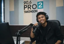 Perdana, English Corner Pro2 RRI Takengon Bahas How Are You dan Who I Am