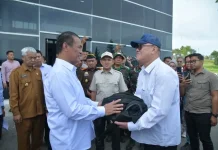 Menteri Pertanian Serahkan Bantuan Rp 1 Miliar untuk Masjid  di Bener Meriah