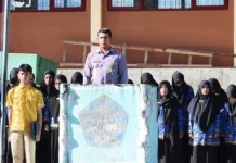 Upacara Hari Anak Nasional Ke-42, Camat Timang Gajah Beri Motivasi
