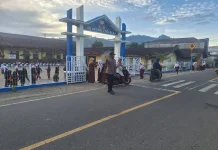 Polsek Celala Bantu Pelajar Menyeberang dan Jaga Keselamatan Pengguna Jalan