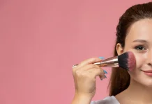 Blush Tailoring, Teknik Makeup untuk Tampilan Pipi Natural