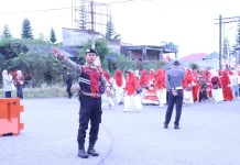 Puluhan Personel Polres Bener Meriah Amankan Karnaval HUT ke-81 Kemerdekaan RI