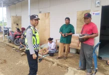 Polsek Pintu Rime Gayo Pantau Kondisi Warga Terdampak Bencana di Huntara