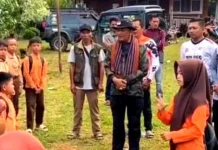Besuk Warga Lesten, Bupati Suhaidi: Kita Tidak Boleh Menyerah