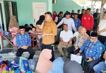 Bupati Aceh Tenggara Serahkan Bantuan Masa Panik Korban Kebakaran