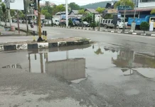 Tak Ada Anggaran Patching, PUPR Aceh Tengah Gunakan Sisa Lima Drum Aspal