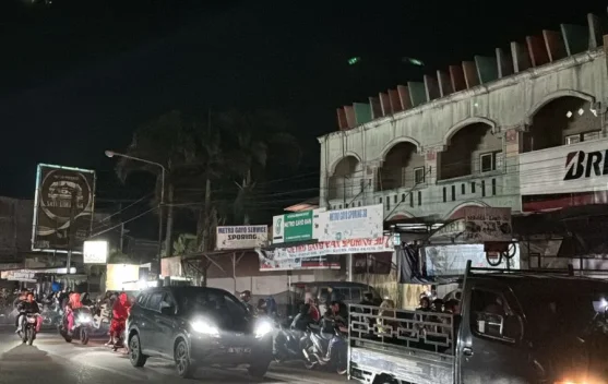 Antrean Panjang Terpantau di SPBU Takengon, Warga Khawatir Dampak Situasi Global