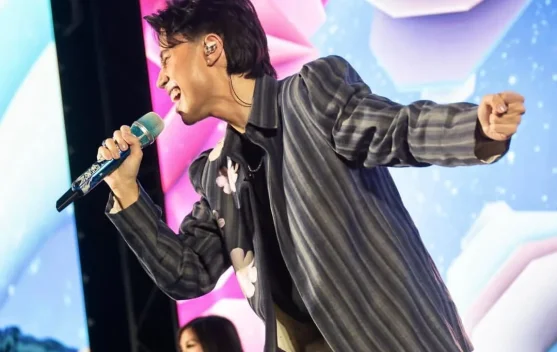 Vidi ALdiano : Status Palsu Fenomena Hubungan Tak Jelas