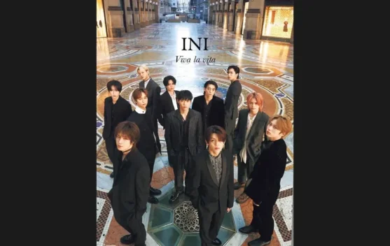 INI Photo Book Tembus Puncak Chart Buku Jepang