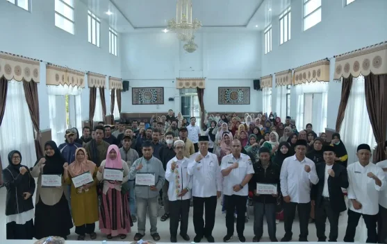 Warga Kurang Mampu di Bener Meriah Terima Bantuan Usaha