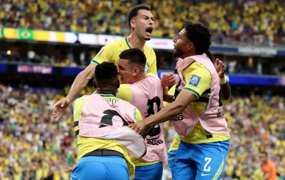 Raksasa Berguguran! Brasil Bertahan, Jerman dan Belanda Angkat Koper