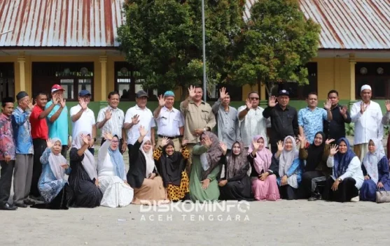 Pemkab Aceh Tenggara Bantu Siswa Terdampak Bencana