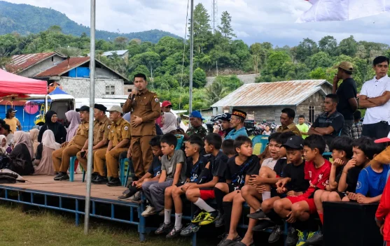 Camat Timang Gajah Buka Turnamen Sepak Bola Mini U-12