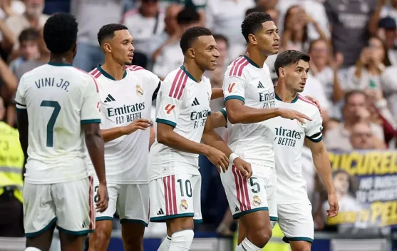 Real Madrid Hajar Malaga 4-0, Los Blancos Puncaki Klasemen La Liga