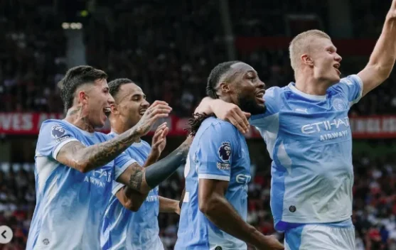 Manchester City Menang Derby Manchester dengan 10 Pemain