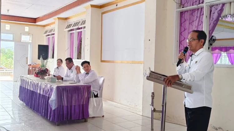 Kakan Kemenag Talaud Buka Pembinaan Guru PAK