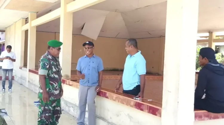 Babinsa Tule Gelar Komsos Pastikan Keamanan Wilayah Kondusif