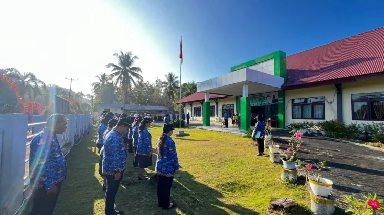 Kemenag Talaud Gelar Upacara Hardiknas