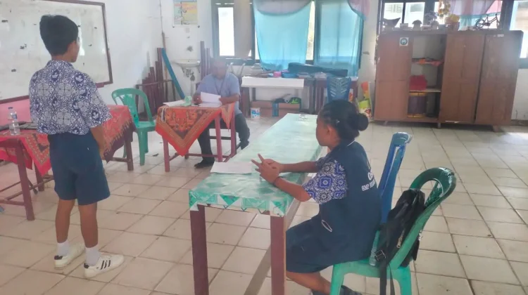 Penyuluh Agama Kristen Edukasi Kepada Generasi Muda Tentang Adat