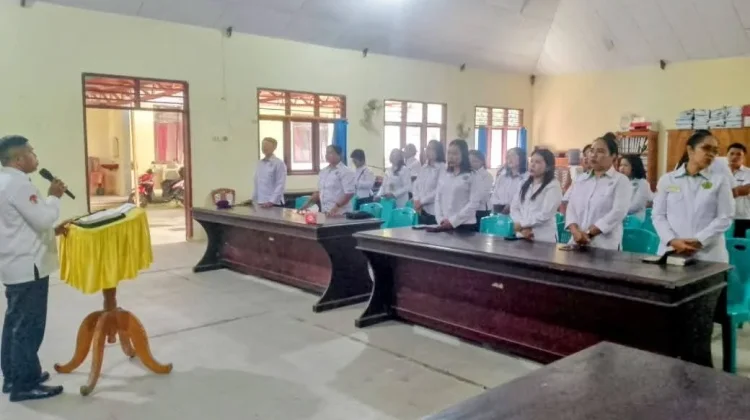 Bimas Kristen  Kemenag Talaud Awali Aktivitas dengan Beribadah Bersama