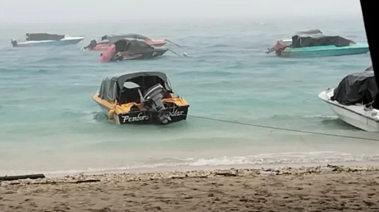 Cuaca Ekstrem, Angkutan Penyebrangan antar Pulau Diminta Waspada