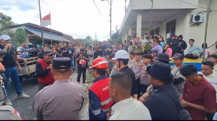 Krisis Listrik Talaud: Warga Gelar Aksi Demo di PLN Beo