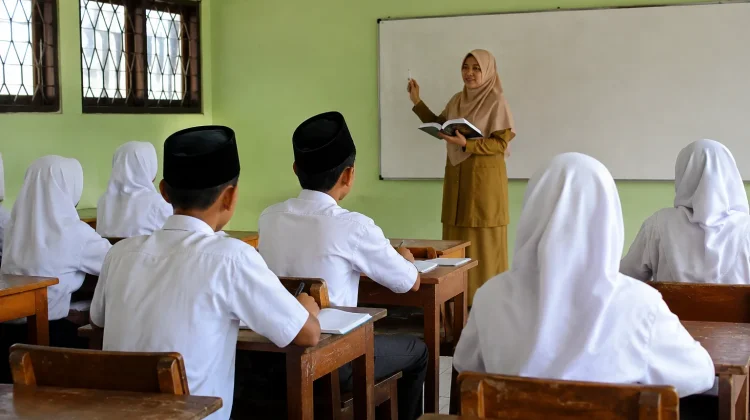 Insentif Guru Madrasah Non ASN Cair Akhir Juni