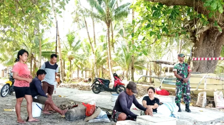 Babinsa Semakin Dekat dengan Masyarakat Melalui Komsos