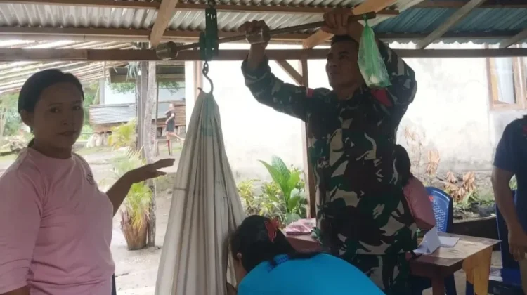 Babinsa Koramil Beo Dampingi Kegiatan Posyandu Tarohan