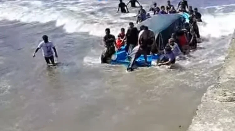 Pasien Rujukan di Talaud Pertaruhkan Keselamatan saat Cuaca Ekstrem