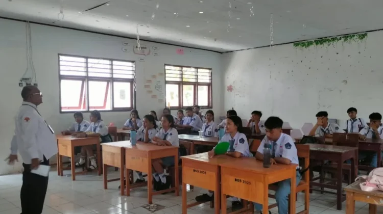 Penyuluh Ajak Siswa Hormati Orang Tua sebagai Kunci Sukses Pendidikan