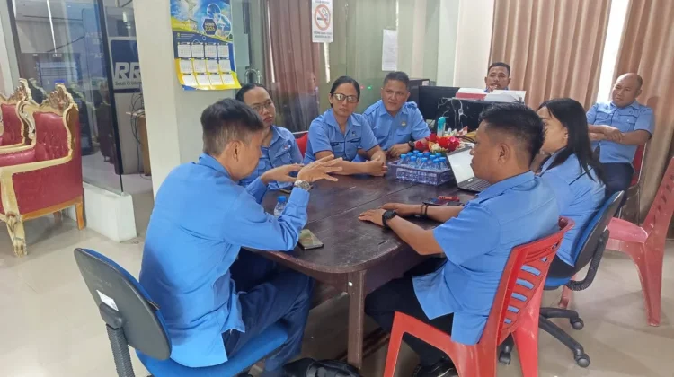 Kepala LPP RRI Manado Tinjau RRI Talaud dan Bekali Pegawai jelang UKW Radio