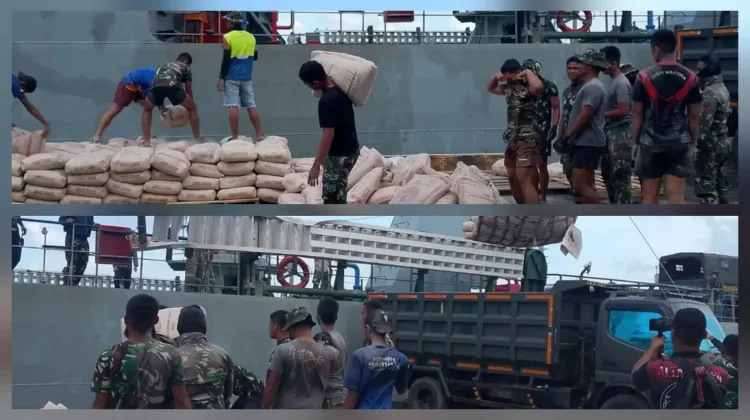 Warga dan Personel Koramil Miangas Turunkan Material Karya Bhakti
