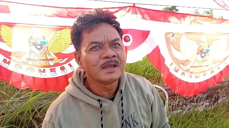 Penjualan Bendera Merah Putih Mulai Ramai di Talaud