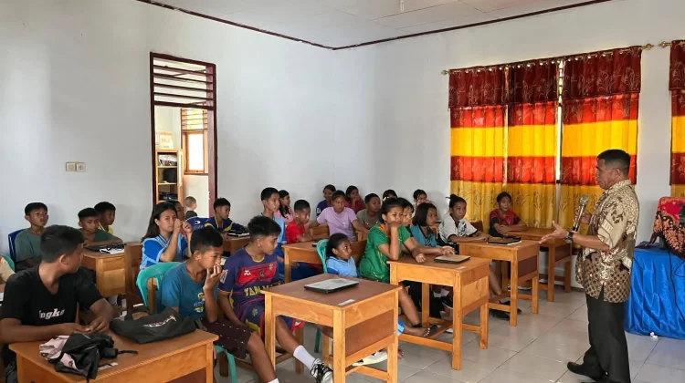 Penyuluh Kemenag Talaud Edukasi Siswa Tangkal Hoaks