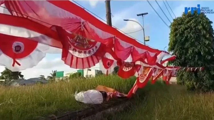 Penjualan Aksesori Merah Putih Mulai Ramai