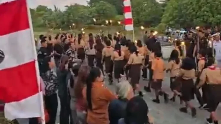 Bupati Kepulauan Talaud Welly Titah Lepas Pawai Taptu dalam Rangka HUT ke-81 RI