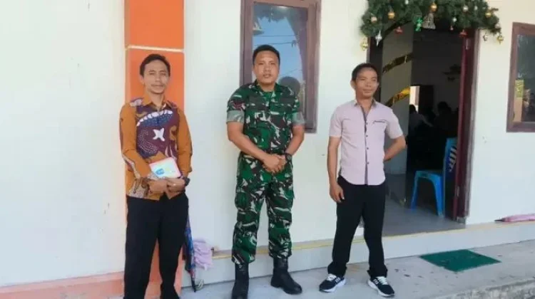 Babinsa Karatung Amankan Ibadah Minggu