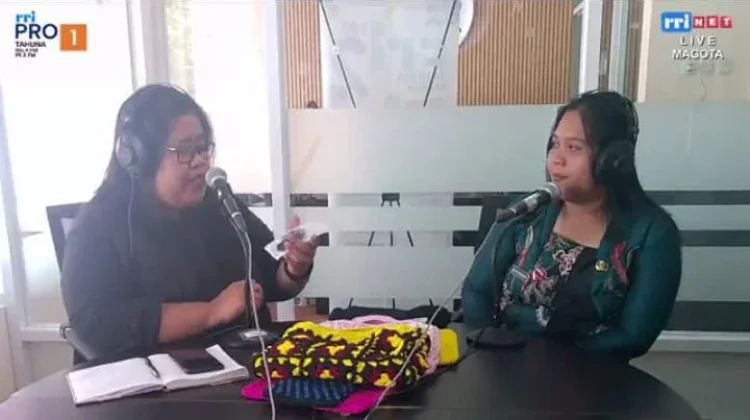 Rajutan Motif Burung Sariwang, Inggrit Mocodompis Ajak Jaga Satwa Endemik