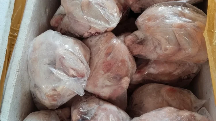 Harga Daging Ayam di Pasar Lirung Naik Menjadi Rp40 Ribu per Kilogram
