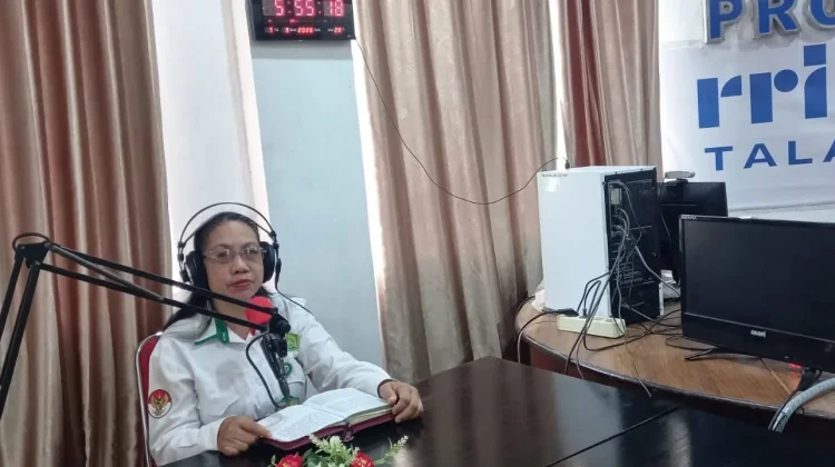 Hiduplah dalam Kasih dan Berjalan dalam Terang Kristus