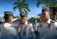 Kalapas Lirung Sematkan Pangkat Baru kepada 2  Pegawai