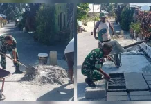 Babinsa Miangas Bantu Warga Cetak Batako Bangun Rumah